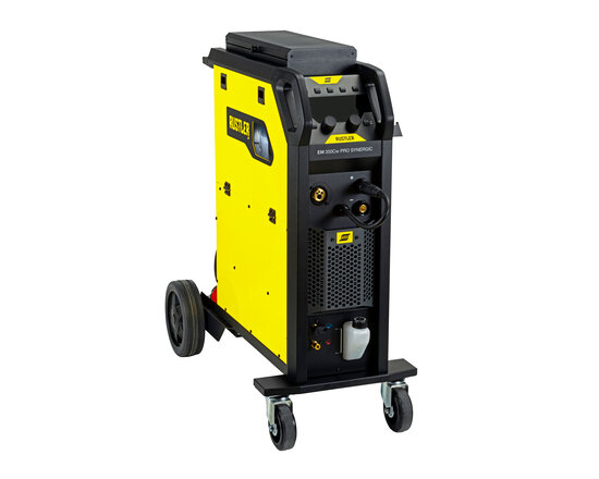 ESAB Rustler EM 350CW Synergic Pulse wassergekühlt